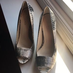 Aldo peep toe heels